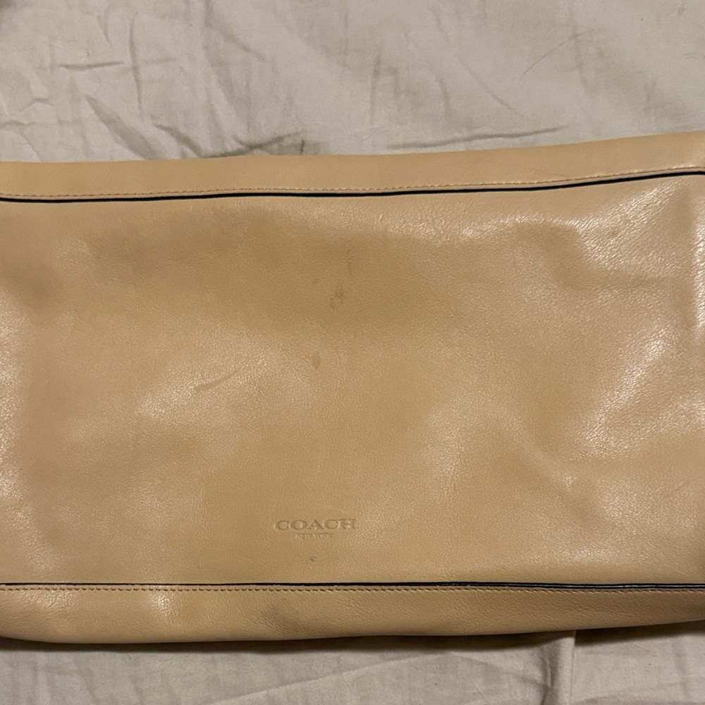 Coach Bleecker Beige Leather Wristlet Clutch - Picture 3 of 6